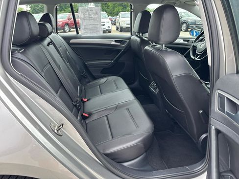 Used 2015 Volkswagen Golf TDI SE FWD image 22