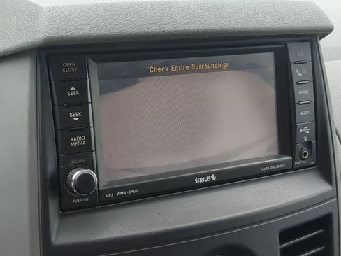 Used 2008 Chrysler Town & Country Touring FWD image 25