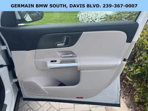 Used 2025 Mercedes-Benz GLA 250 image 23