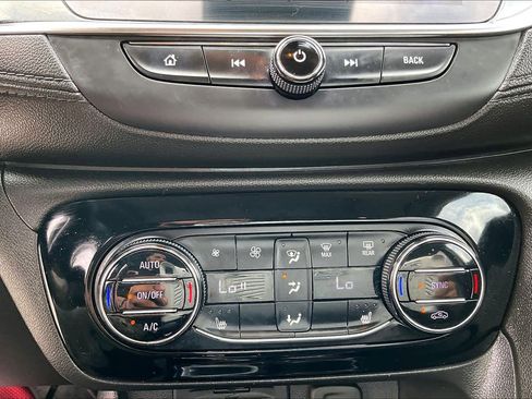 Used 2020 Buick Encore GX Select w/ Experience Buick Package image 32