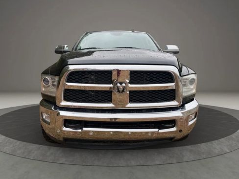 Used 2018 RAM 2500 Laramie image 8