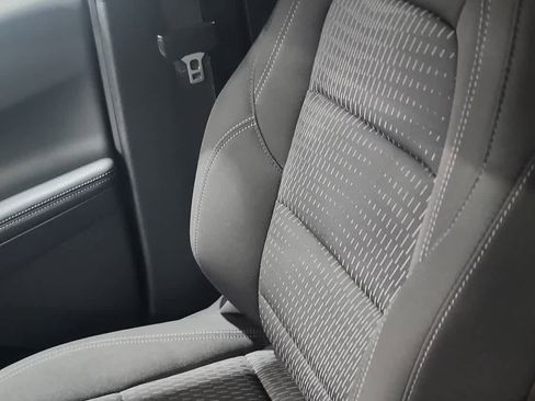 Used 2025 Chevrolet Equinox LT FWD image 27