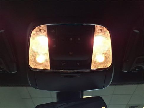 Used 2018 Dodge Charger SRT Hellcat w/ Harman/Kardon Audio Group image 23