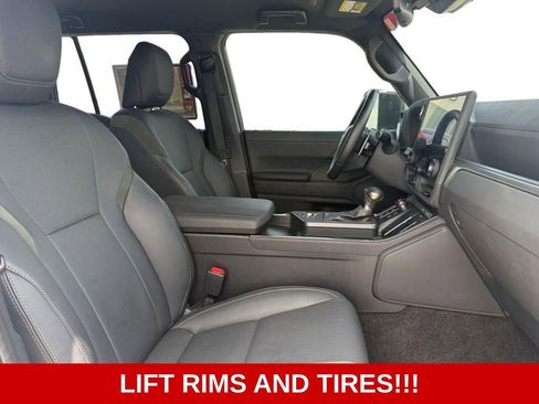 Used 2024 Lexus GX 550 AWD/4WD image 16