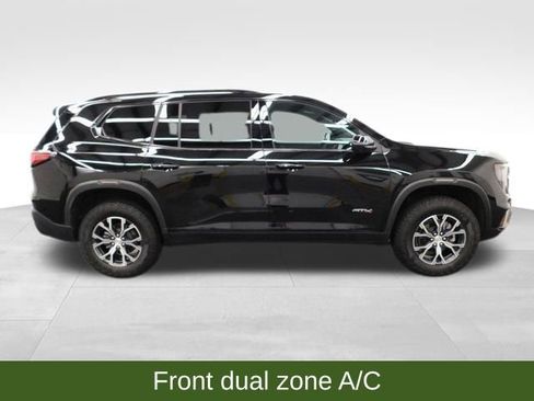 Used 2024 GMC Acadia AT4 w/ Luxury Package image 12