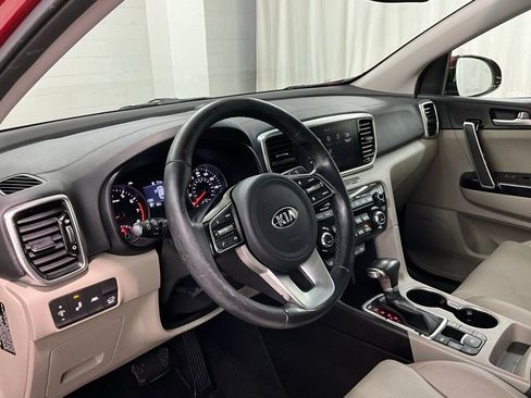 Used 2022 Kia Sportage EX w/ EX Technology Package image 17