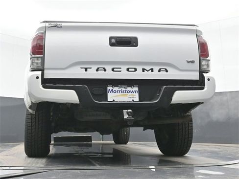 Used 2020 Toyota Tacoma TRD Sport w/ TRD Premium Sport Package image 49