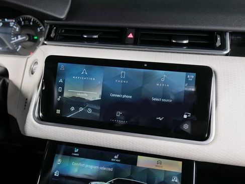 Used 2023 Land Rover Range Rover Velar R-Dynamic S image 15