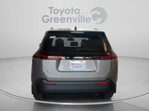 Used 2026 Toyota RAV4 LE AWD/4WD image 5