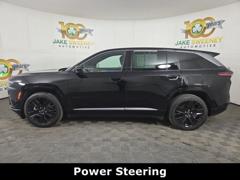 Used 2024 Jeep Wagoneer Launch Edition image 6