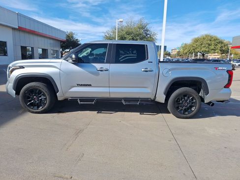 Used 2024 Toyota Tundra SR5 image 3