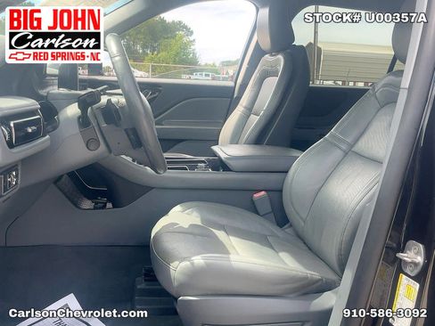 Used 2020 Lincoln Aviator Reserve AWD/4WD image 32