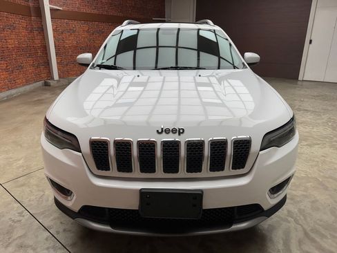 Used 2019 Jeep Cherokee Limited image 2