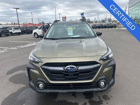 Certified 2025 Subaru Outback Premium w/ Popular Package #1A AWD/4WD image 2