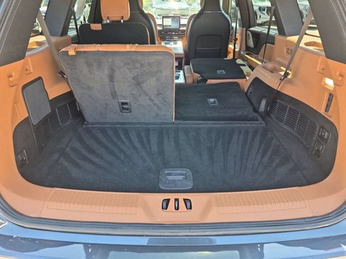 Used 2023 Lincoln Aviator Black Label w/ Dynamic Handling Package AWD/4WD image 43