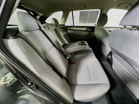 Used 2019 Subaru Outback 2.5i Premium AWD/4WD image 25