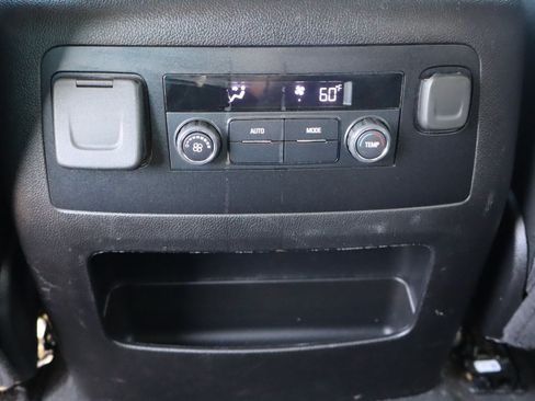 Used 2020 Chevrolet Tahoe LT RWD image 14