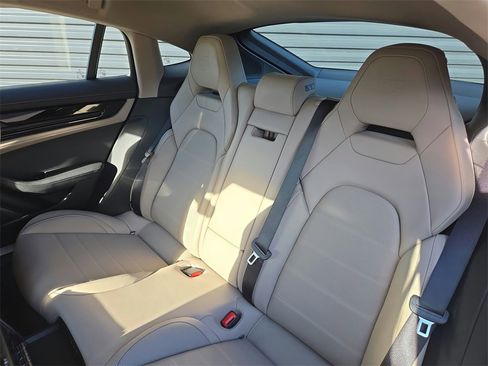 New 2026 Porsche Panamera 4 image 16