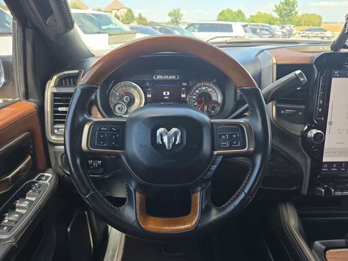 Used 2022 RAM 2500 Limited AWD/4WD image 20