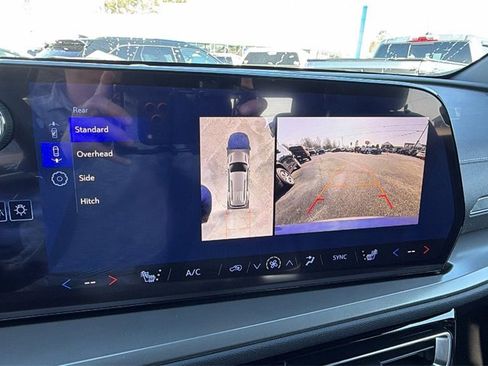 New 2026 Chevrolet Traverse LT w/ Driver Confidence Package image 27