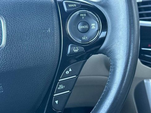 Used 2017 Honda Accord EX-L image 28