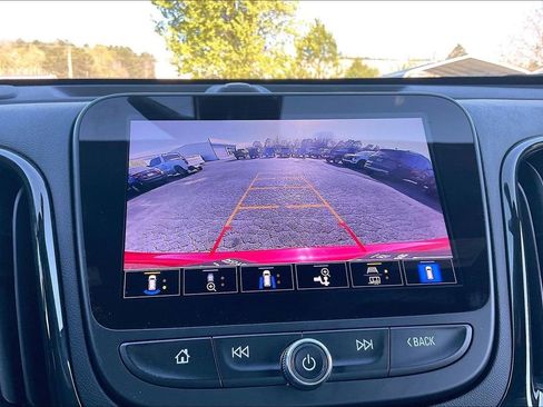 Used 2023 Chevrolet Equinox RS w/ RS Leather Package image 14