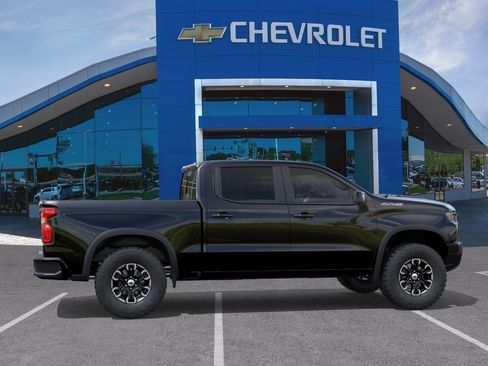 New 2026 Chevrolet Silverado 1500 ZR2 w/ LPO, Dark Essentials Package AWD/4WD image 32