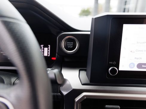 Used 2025 Toyota 4Runner Limited image 23