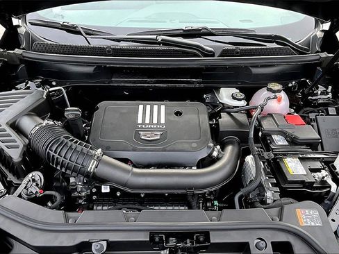 New 2026 Cadillac XT5 Luxury w/ LPO, Floor Liner Package image 11