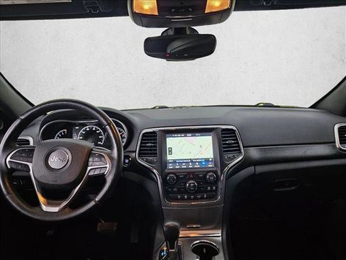 Used 2018 Jeep Grand Cherokee Altitude image 22