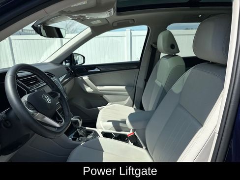Used 2024 Volkswagen Tiguan SE AWD/4WD image 9
