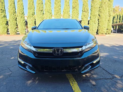 Used 2018 Honda Clarity Plug-In Hybrid image 2