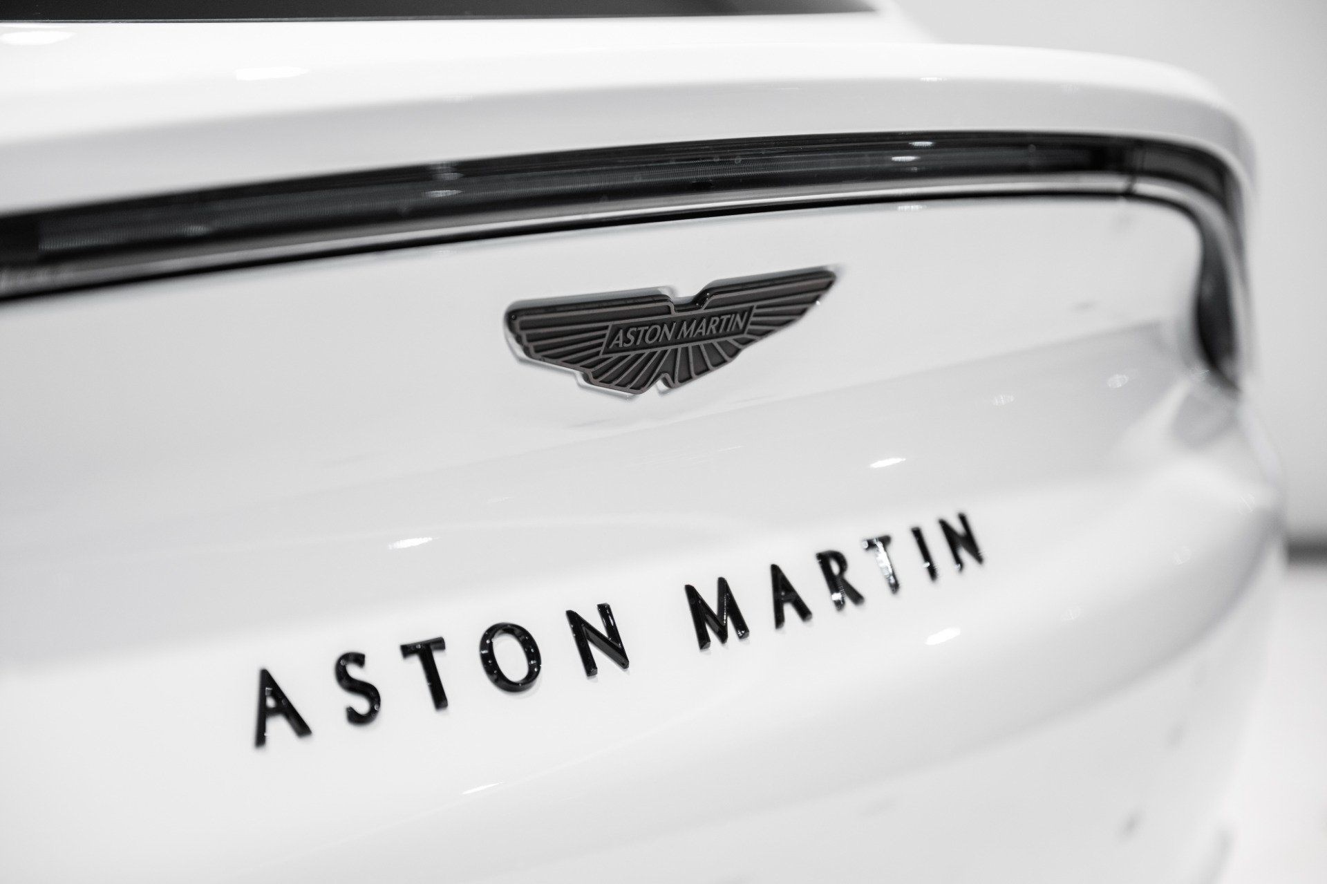 New 2026 Aston Martin DBX 707 AWD/4WD image 8