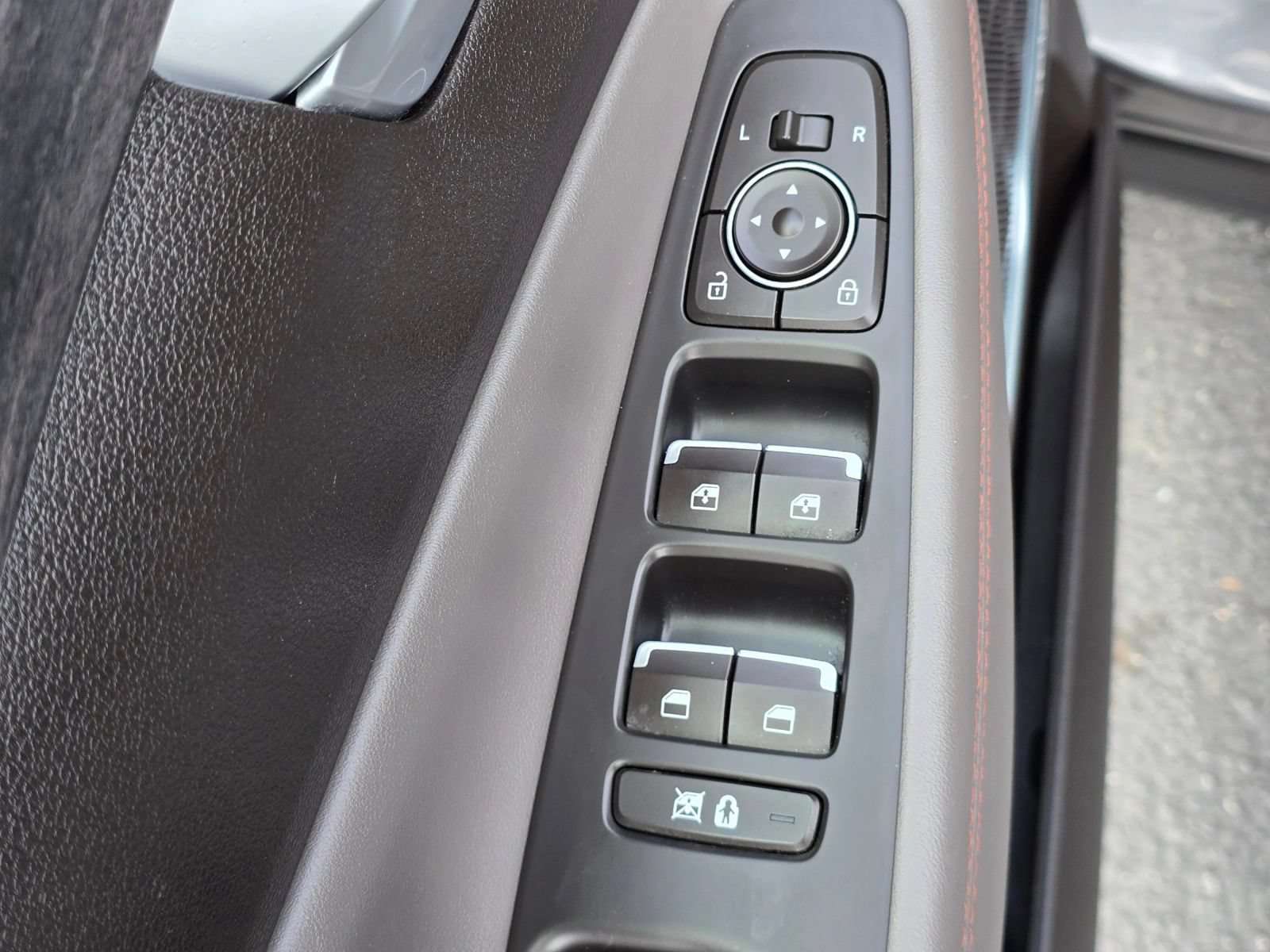 Used 2020 Hyundai Santa Fe SEL AWD/4WD image 22