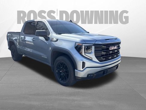 Used 2025 GMC Sierra 1500 Elevation AWD/4WD image 3