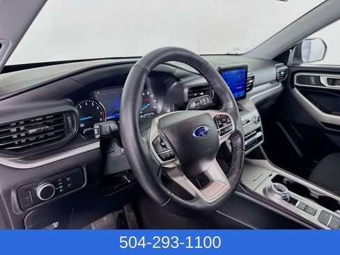 Used 2022 Ford Explorer XLT image 9