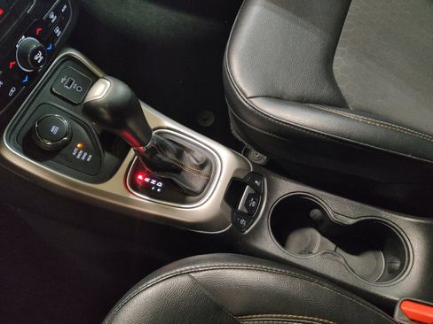 Used 2019 Jeep Compass Latitude w/ Popular Equipment Group image 26