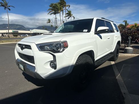 Used 2022 Toyota 4Runner TRD Off-Road Premium AWD/4WD image 7