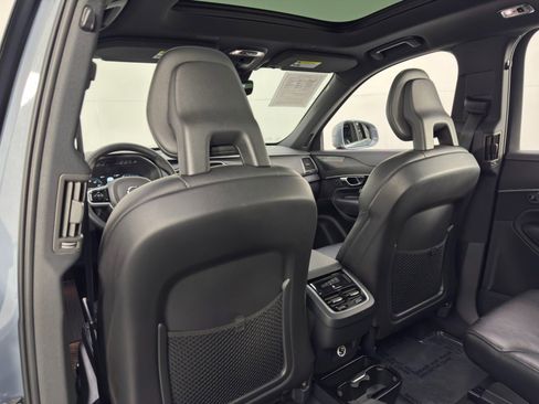 Used 2020 Volvo XC90 T6 Momentum image 35