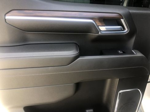 Used 2022 GMC Sierra 1500 SLT image 21