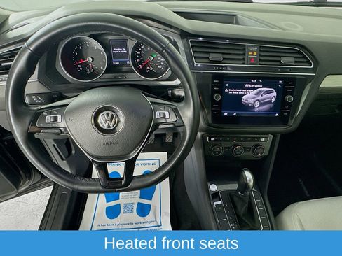 Used 2018 Volkswagen Tiguan SE w/ Panoramic Sunroof Package image 13