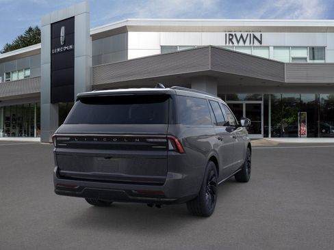New 2026 Lincoln Navigator L Reserve AWD/4WD image 8