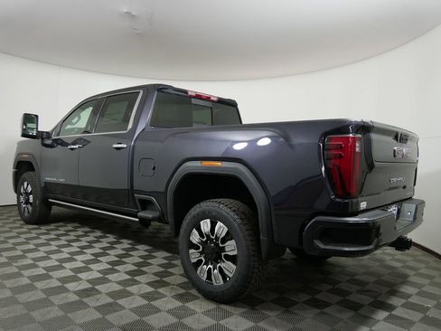 New 2026 GMC Sierra 3500 Denali w/ Denali Reserve Package image 5