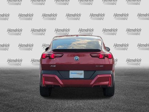Used 2025 BMW X2 xDrive28i image 9