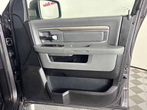 Used 2017 RAM 1500 Big Horn AWD/4WD image 35