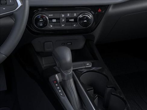New 2026 Chevrolet Trax LT w/ Driver Confidence Package FWD image 28