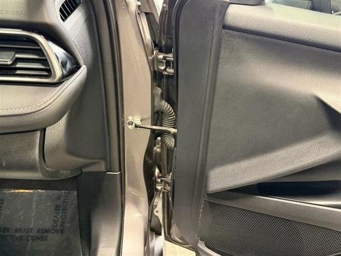 Used 2019 Toyota Camry SE w/ Carpet Mat Package FWD image 25