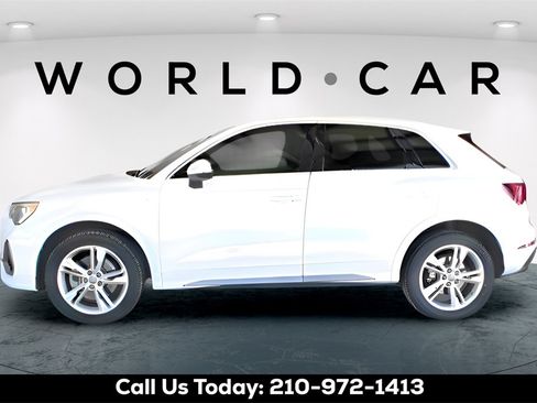 Used 2020 Audi Q3 2.0T Premium w/ Convenience Package image 4