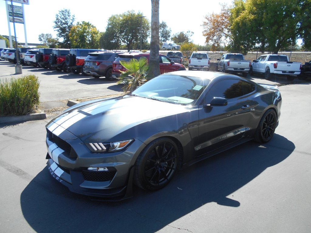 Used 2016 Ford Mustang Shelby GT350 w/ Track Package RWD image 1