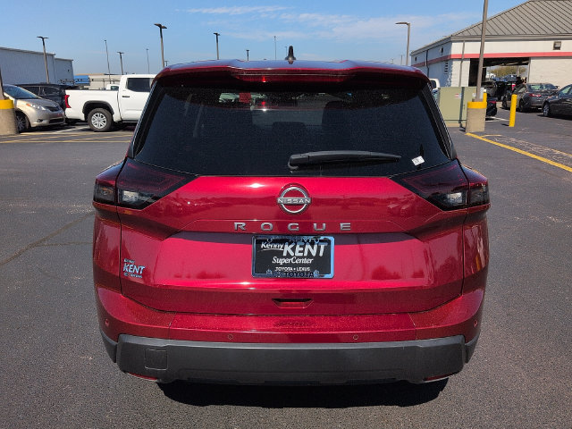 Used 2025 Nissan Rogue S FWD image 6